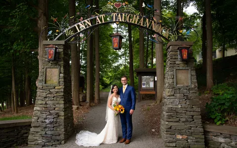 Inn at Taughannock Falls Wedding