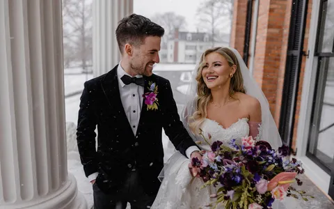 Hannah and Chris at their winter wedding at the Inns of Aurora
