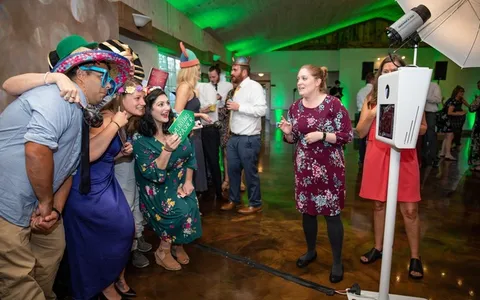 iPad and DSLR photo booth setups for events