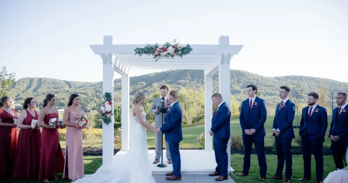 Emily and Troy's wedding at Hope Lake